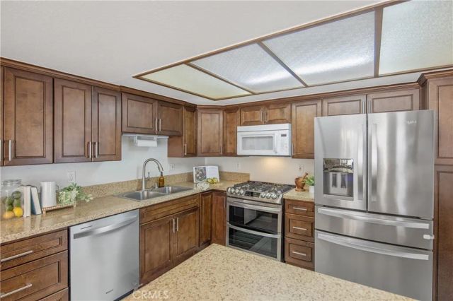 22810 Rio Chico Drive, Valencia, CA 91354