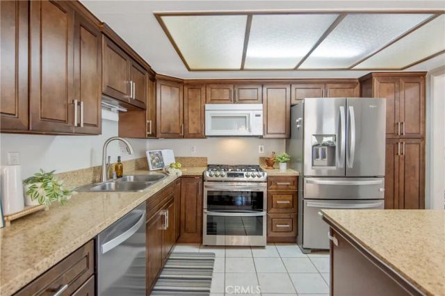 22810 Rio Chico Drive, Valencia, CA 91354