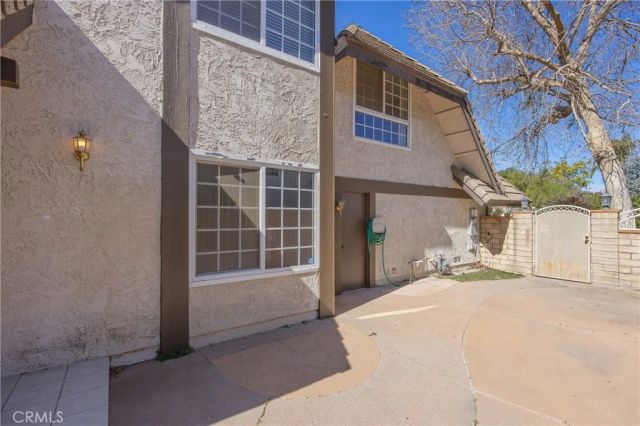 22810 Rio Chico Drive, Valencia, CA 91354