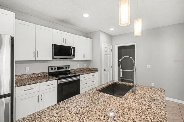 4957 CASTLE STREET E, Kissimmee, FL 34758