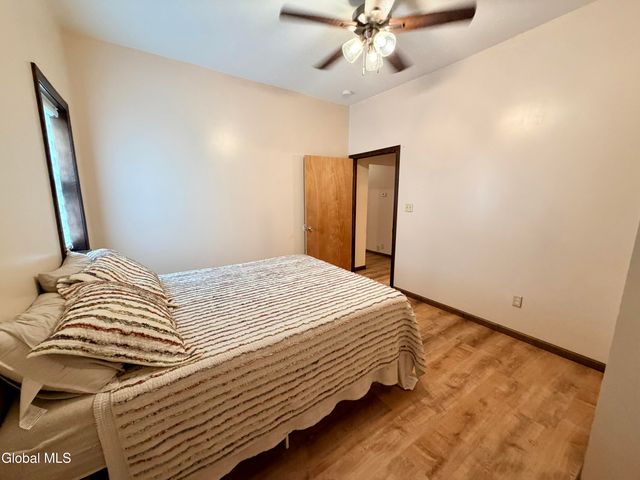 15 Henrietta Street, Amsterdam, NY 12010