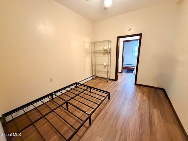 15 Henrietta Street, Amsterdam, NY 12010