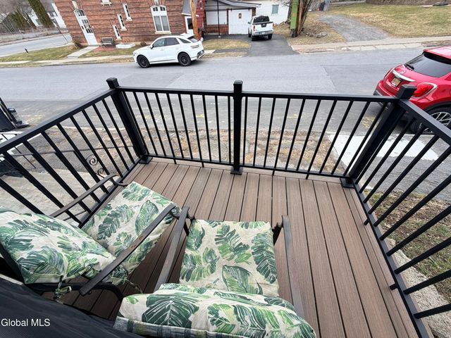 15 Henrietta Street, Amsterdam, NY 12010