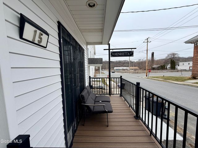 15 Henrietta Street, Amsterdam, NY 12010