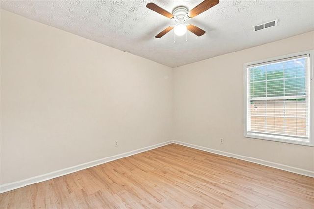 333 Farm Place Court NE, Woodstock, GA 30188