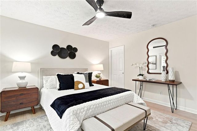 333 Farm Place Court NE, Woodstock, GA 30188