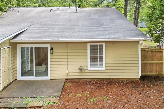 333 Farm Place Court NE, Woodstock, GA 30188