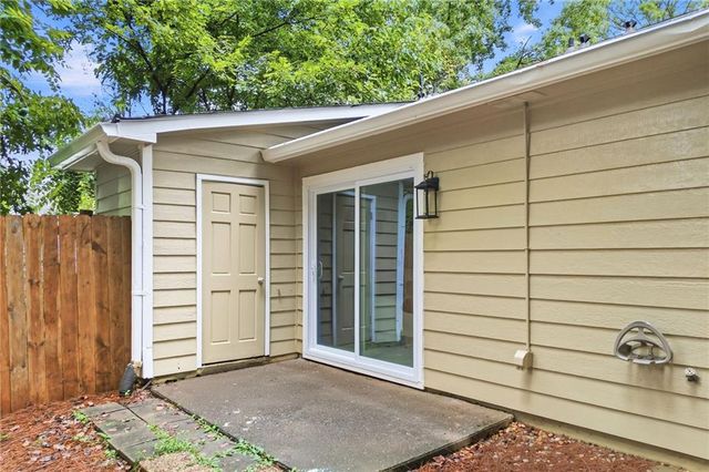 333 Farm Place Court NE, Woodstock, GA 30188