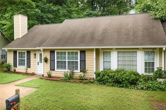 333 Farm Place Court NE, Woodstock, GA 30188