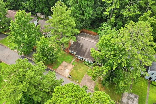 333 Farm Place Court NE, Woodstock, GA 30188