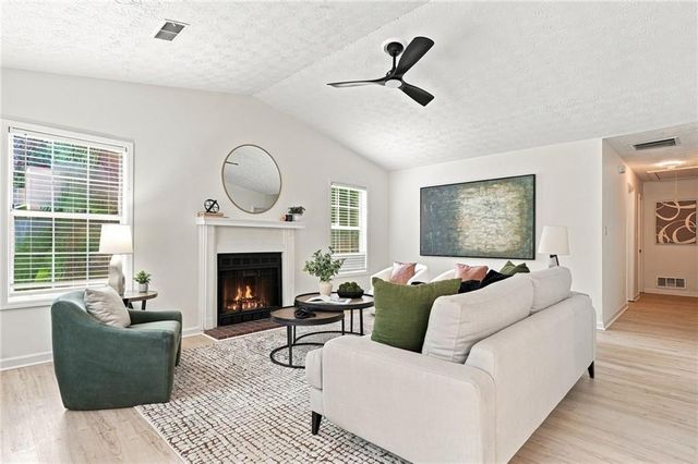333 Farm Place Court NE, Woodstock, GA 30188