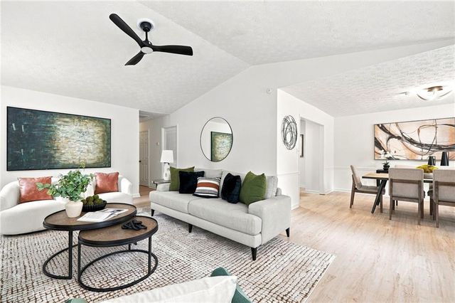 333 Farm Place Court NE, Woodstock, GA 30188