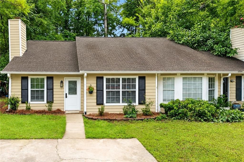 333 Farm Place Court NE, Woodstock, GA 30188