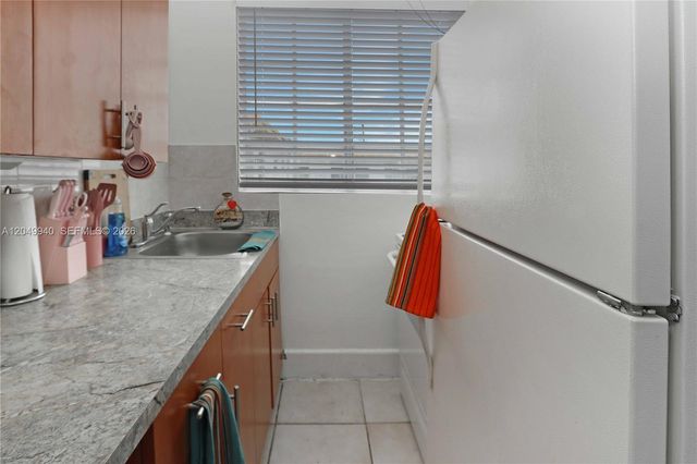 1563 SW 2nd St, Miami, FL 33135