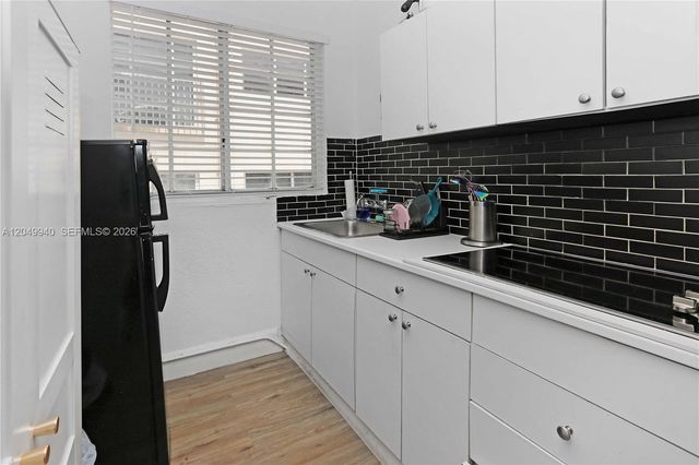 1563 SW 2nd St, Miami, FL 33135