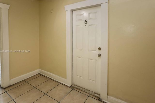 1563 SW 2nd St, Miami, FL 33135