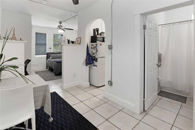 1563 SW 2nd St, Miami, FL 33135