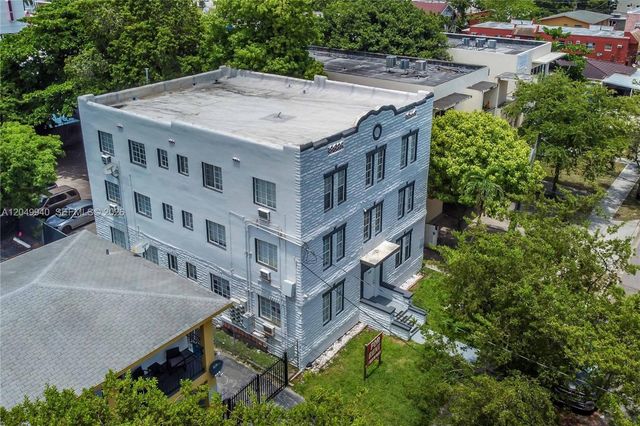 1563 SW 2nd St, Miami, FL 33135