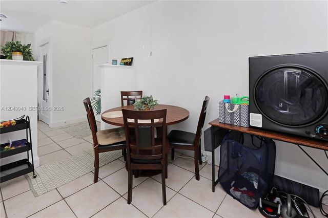 1563 SW 2nd St, Miami, FL 33135