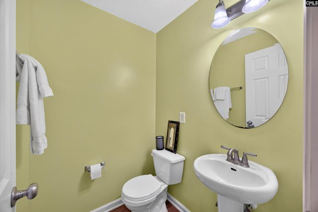 135 Hammock Drive, Lexington, SC 29072