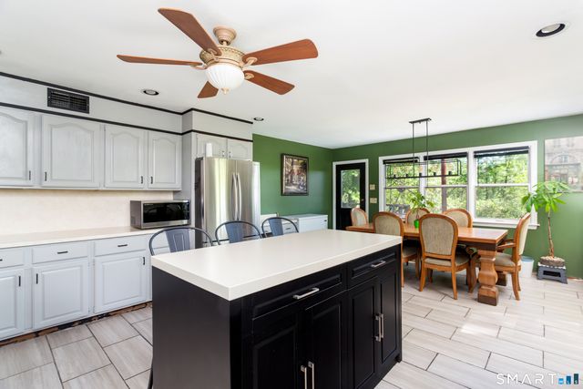 829 Scofieldtown Road, Stamford, CT 06903