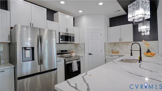 326 Mars St, Petersburg, VA 23803