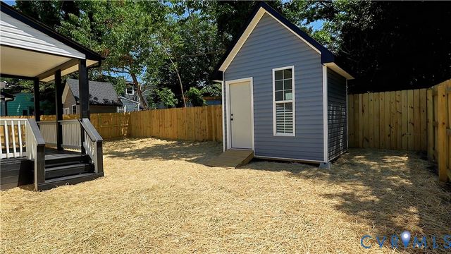 326 Mars St, Petersburg, VA 23803