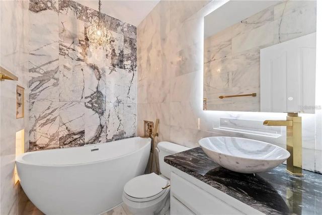 1437 HARBOUR WALK ROAD, Tampa, FL 33602