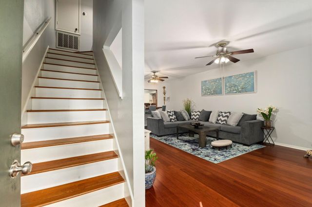 1625 Prairie Grove Drive, Houston, TX 77077