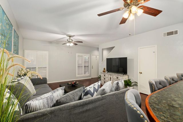 1625 Prairie Grove Drive, Houston, TX 77077