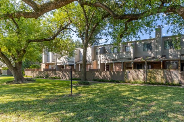 1625 Prairie Grove Drive, Houston, TX 77077