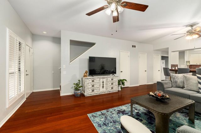 1625 Prairie Grove Drive, Houston, TX 77077