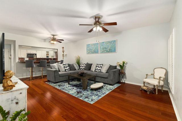 1625 Prairie Grove Drive, Houston, TX 77077
