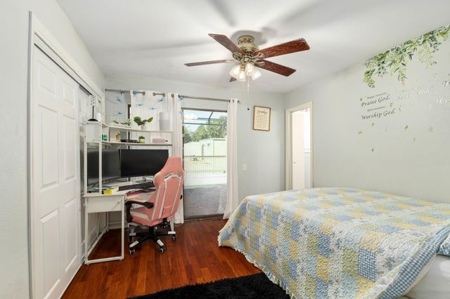 1625 Prairie Grove Drive, Houston, TX 77077