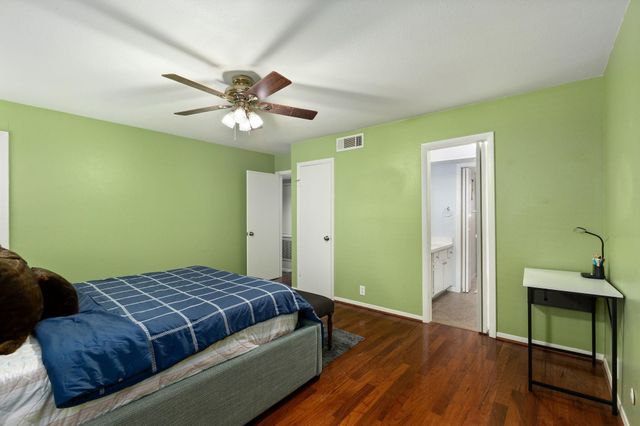 1625 Prairie Grove Drive, Houston, TX 77077