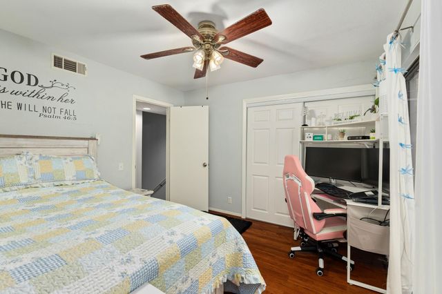 1625 Prairie Grove Drive, Houston, TX 77077