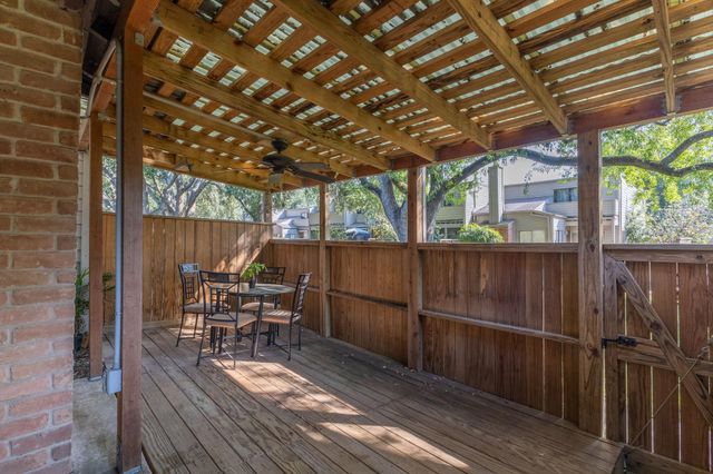 1625 Prairie Grove Drive, Houston, TX 77077