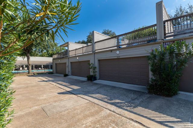 1625 Prairie Grove Drive, Houston, TX 77077