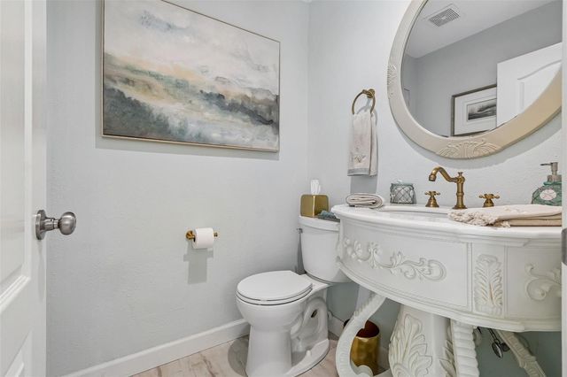 4627 TRAILS DRIVE, Sarasota, FL 34232
