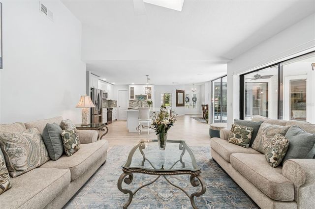 4627 TRAILS DRIVE, Sarasota, FL 34232