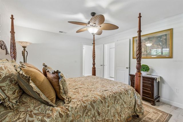 4627 TRAILS DRIVE, Sarasota, FL 34232