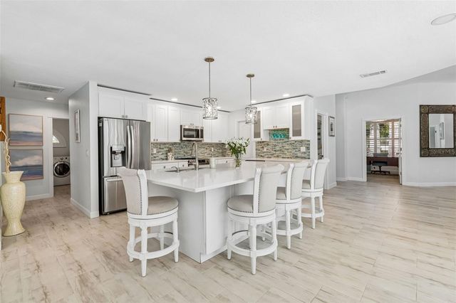4627 TRAILS DRIVE, Sarasota, FL 34232