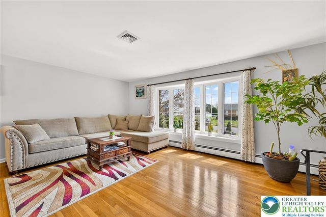 2607 Swanson Street, Palmer Twp, PA 18045