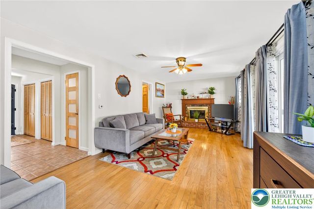 2607 Swanson Street, Palmer Twp, PA 18045