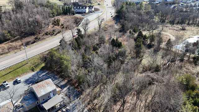 4887 North Roan Street, Johnson City, TN 37615