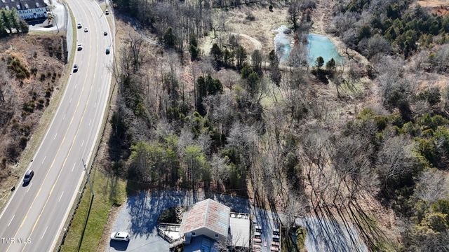 4887 North Roan Street, Johnson City, TN 37615