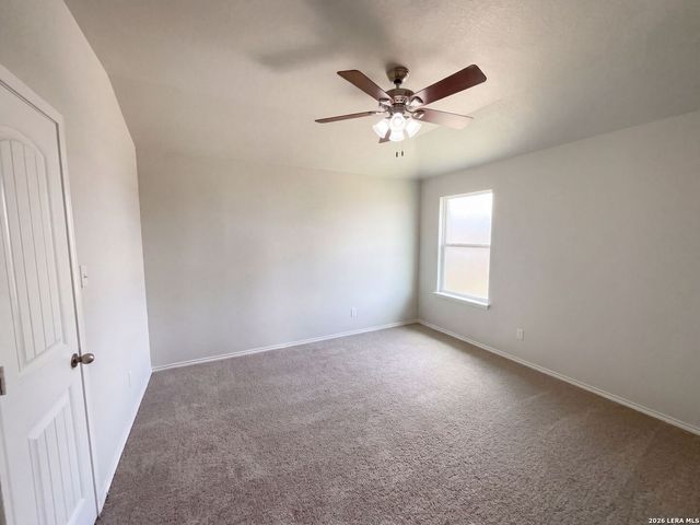 11503 N Peak, San Antonio, TX 78245