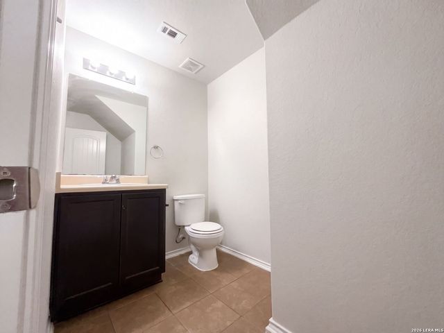 11503 N Peak, San Antonio, TX 78245