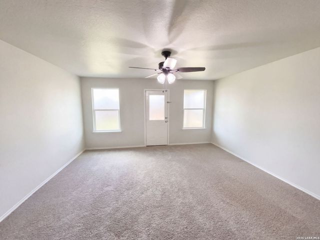11503 N Peak, San Antonio, TX 78245