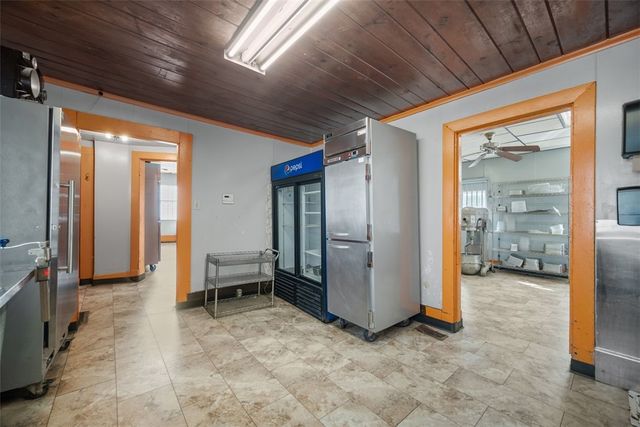 1442 Lowrie St, Troy Hill, PA 15212